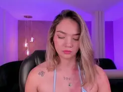 Amateur Nude Webcam of HaleyGreen1