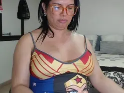 Amateur Live Sex of latinaflower_ts