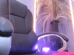Amateur Watch Live Sex Cams of MilaLeon