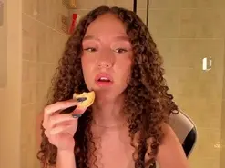 Amateur Adult Webcam of ChloeMoreti