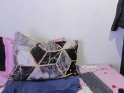 Amateur Free Porn Cam of Naniis_wish