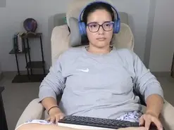 Amateur Adult Webcam of Moon_woman