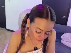 Amateur Live Sex Cam of mature_magenta