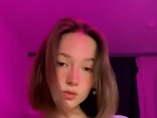 EllieTonee