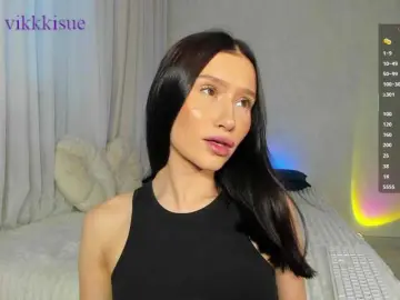 Bongacams Watch Live Sex Cams of vikkkisue