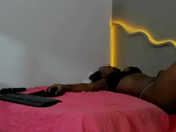 Bongacams Sex Cam of amiina-18
