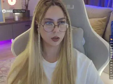 Bongacams Free Porn Cam of -Light-Fury-