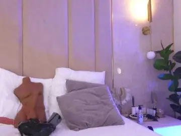 Bongacams Watch Live Sex Cams of DeniseTaylor