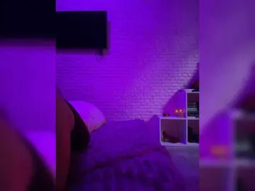 Bongacams Watch Live Sex Cams of sweetkira25