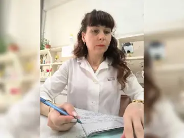 Bongacams Live Sex Cam of caroliiine
