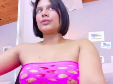 Bongacams Sex Cam of tiny-whore