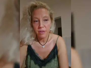 Bongacams Sex Chat of MoonKitten