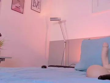 Bongacams Nude Webcam of cutepetitee