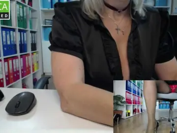 Bongacams Nude Webcam of legsoffice