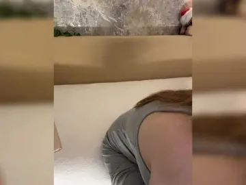 Bongacams Nude Webcam of Incredible123