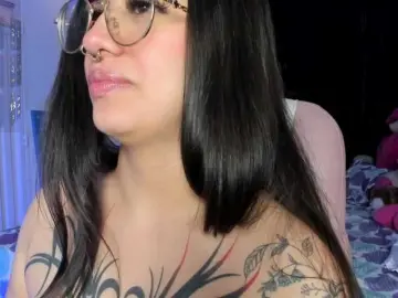 Bongacams Free Porn Cam of karolina-evans