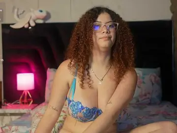 Bongacams Live Sex Cam of HoneyHips