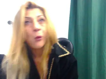Bongacams Live Sex Cam of FoxyloveXXX
