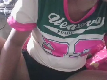Bongacams Best Webcam of LUCKY17-1