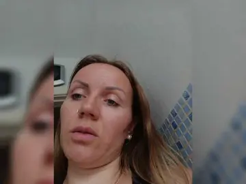 Bongacams Live Sex Cam of Alenushka888