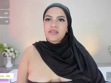 Bongacams Free Porn Cam of mhia-paris