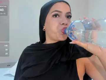Bongacams Live Porn of mhia-paris