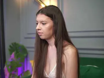 Bongacams Free Live Porn of MonaPinky