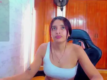 Bongacams Free Live Porn of LucySkinny