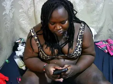 Bongacams Sex Chat of chubby-cherry