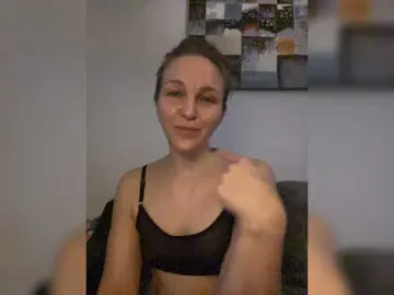 Bongacams Sex Cam of Alisasqrl