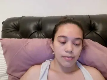 Bongacams Adult Webcam of simplesindyxx