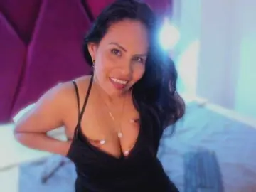 Bongacams Private Sex Chat of MilfSharoon