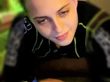Bongacams Best live sex cam show of 2Laski2