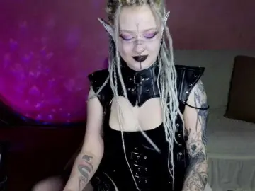 Bongacams Nude Webcam of blackIRIS