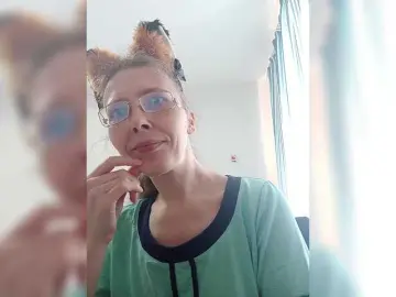 Bongacams Best live sex cam show of -queen-margo-