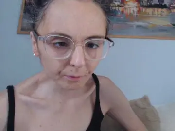 Bongacams Live Sex Cam of cleophee