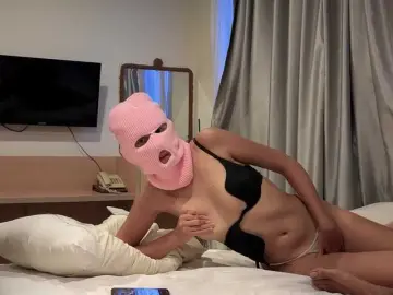 Bongacams Free Porn Cam of hiddenCrazySlut