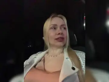 Bongacams Watch Live Sex Cams of -SexyMilf-