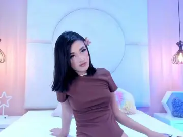 Bongacams Watch Live Sex Cams of LeahSaenz