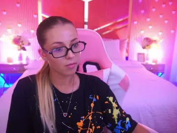 Bongacams Best live sex cam show of LoveeDove