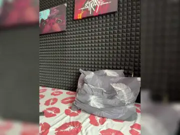 Bongacams Best live sex cam show of ChemicalSexZ