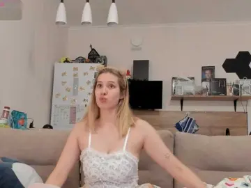 Bongacams Sex Chat of Girlalonehome