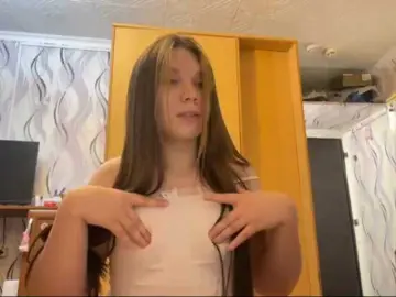 Bongacams Free Porn Cam of SunshineDice