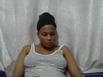 Bongacams Live Sex Cam of Caroldoly