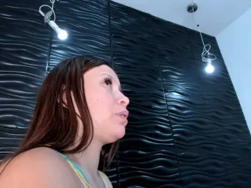 Bongacams Watch Live Sex Cams of Melody-Megann