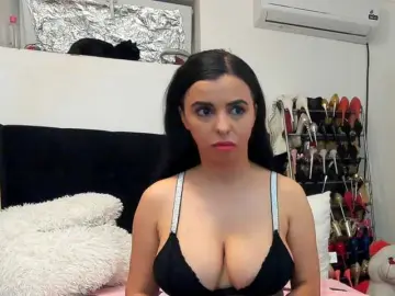Bongacams Live Sex Cam of JuliaHayes90