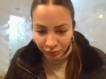 Bongacams Watch Live Sex Cams of valenseleni96