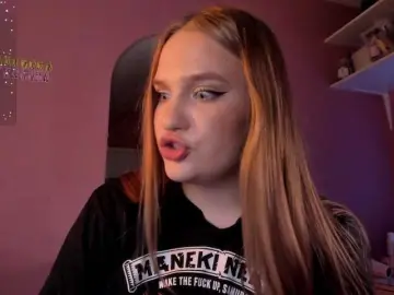 Bongacams Best live sex cam show of CarolineLovers