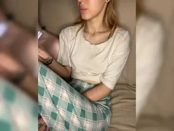 Bongacams Sex Cam of LinaTwins