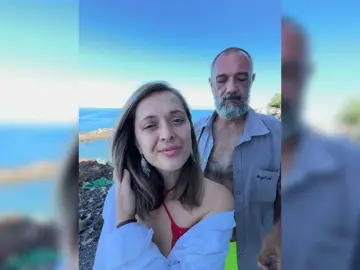 Bongacams Watch Live Sex Cams of BigTwiXXX